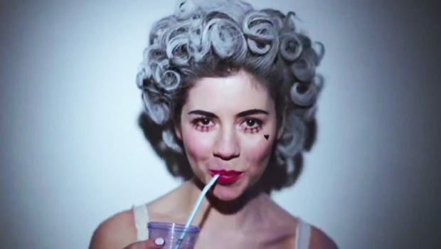 Marina And The Diamonds – Primadonna | ManoMuzika.lt