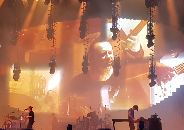 Radiohead koncerto Mančesteryje akimirka